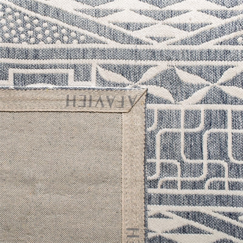 Safavieh Marbella 8' x 10' Hand Loomed Rug in Blue and Ivory