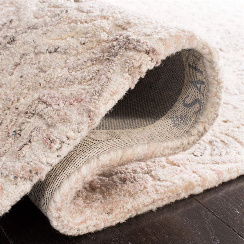 Safavieh Marquee 4' x 6' Hand Tufted Wool Rug in Beige and Ivory
