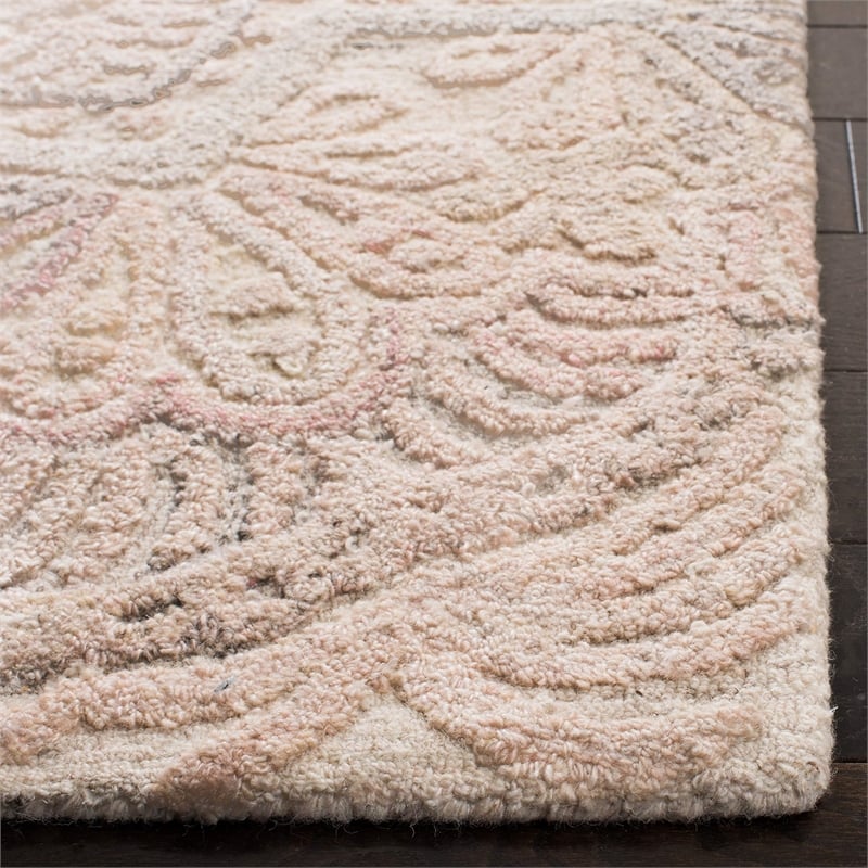 Safavieh Marquee 8' x 10' Hand Tufted Wool Rug in Beige and Ivory