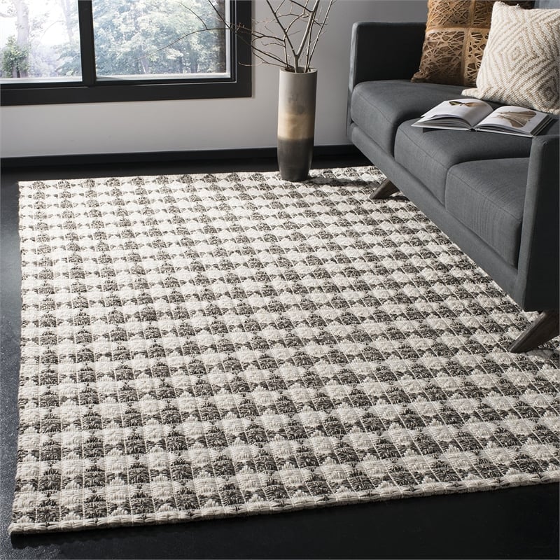 Safavieh Natura 3' x 5' Hand Woven Rug in Black and Ivory