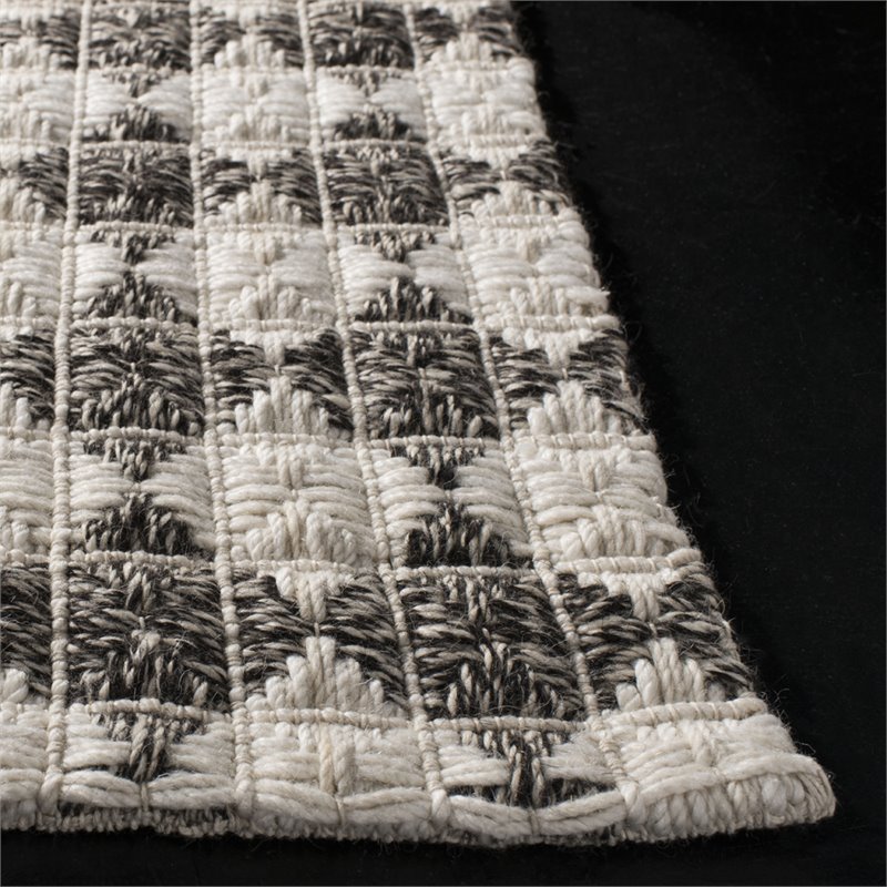 Safavieh Natura 6' Square Hand Woven Rug in Black and Ivory