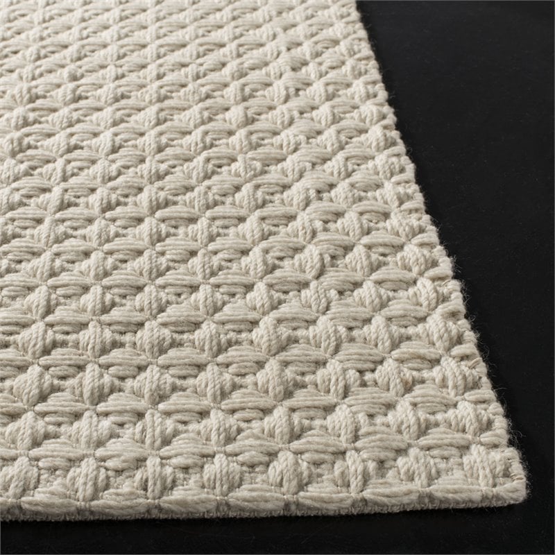 Safavieh Natura 3' x 5' Hand Woven Rug in Ivory