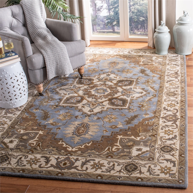 Safavieh Royalty 4' x 6' Hand Tufted Wool Rug in Light Blue and Beige