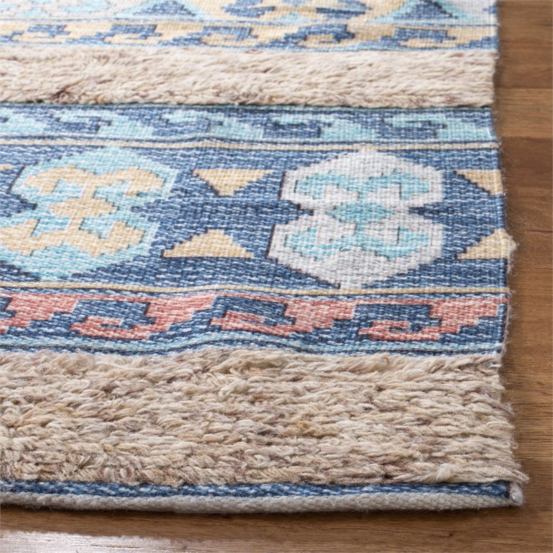 Safavieh Saffron 8' x 10' Hand Loomed Wool Rug in Blue and Taupe