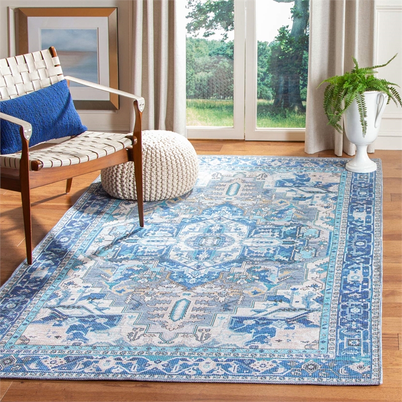 Safavieh Saffron 5' x 8' Rug in Navy and Ivory