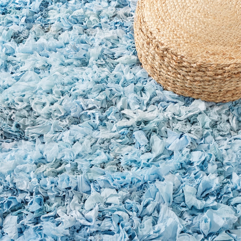 Safavieh Rio 4' x 6' Hand Loomed Shag Rug in Sky Blue
