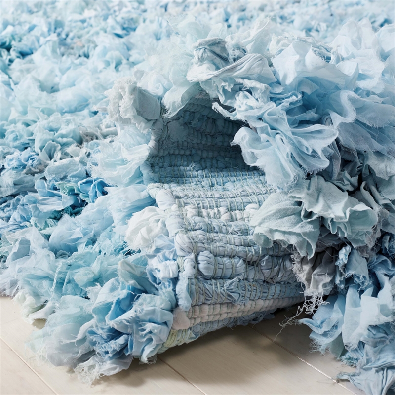 Safavieh Rio 6' x 9' Hand Loomed Shag Rug in Sky Blue