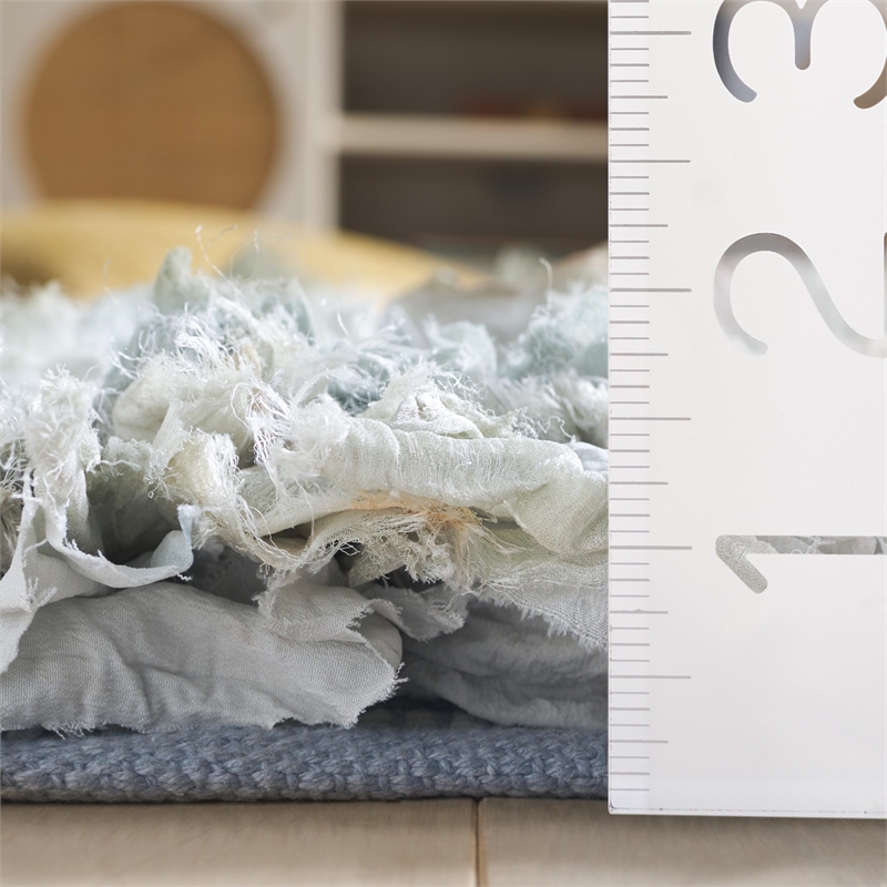 Safavieh Rio 3' x 5' Hand Loomed Shag Rug in Light Green