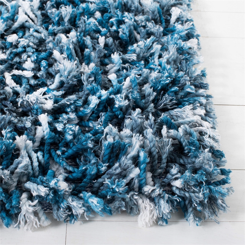 Safavieh Rio 3' x 5' Hand Loomed Shag Rug in Navy and Ivory