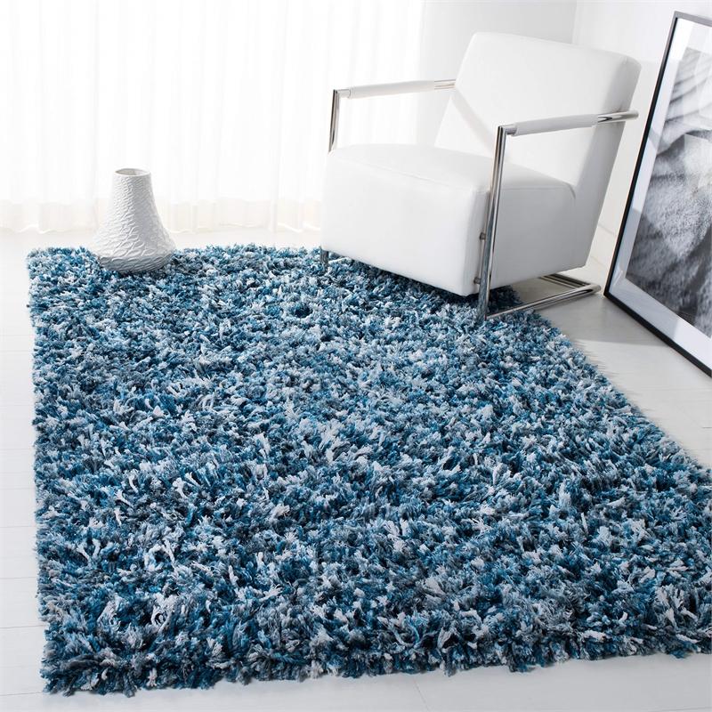 Safavieh Rio 5' x 8' Hand Loomed Shag Rug in Navy and Ivory