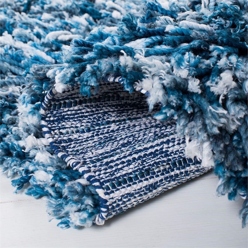 Safavieh Rio 6' x 9' Hand Loomed Shag Rug in Navy and Ivory