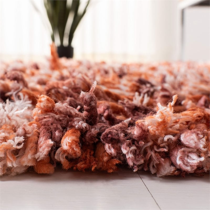 Safavieh Rio 6' x 9' Hand Loomed Shag Rug in Rust and Ivory