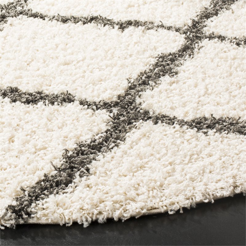 Safavieh Dallas 6' Round Shag Rug in Ivory and Dark Gray