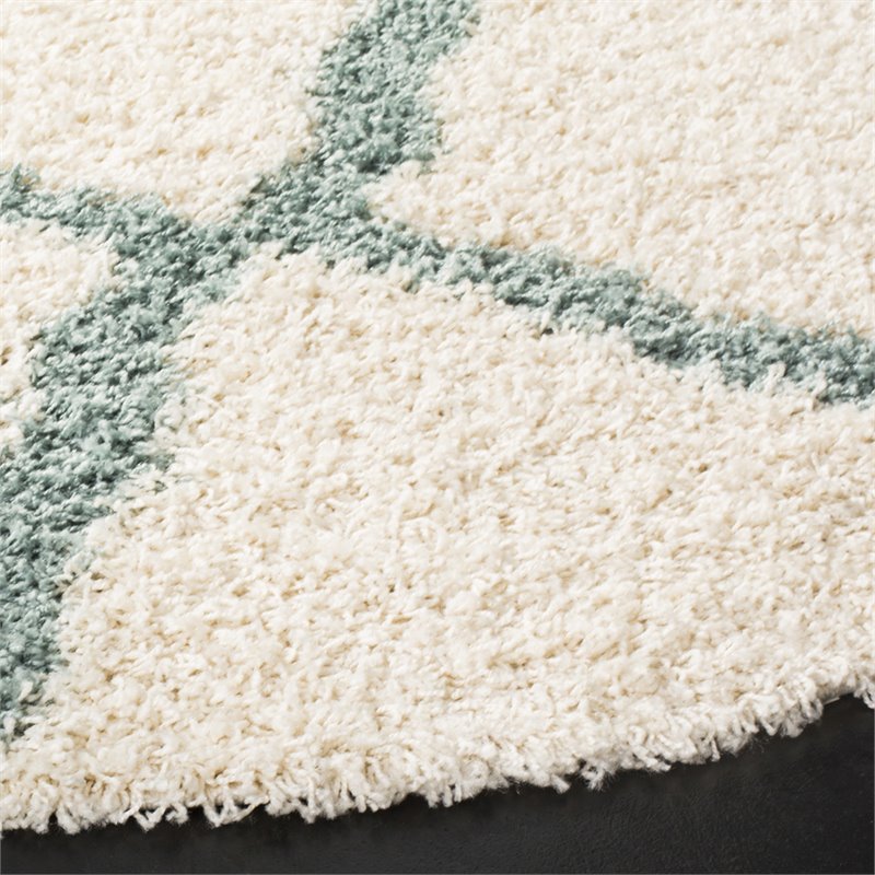 Safavieh Dallas 6' Round Shag Rug in Ivory and Seafoam