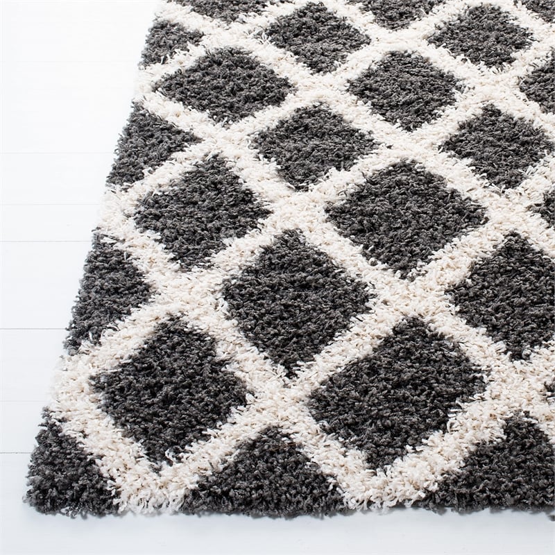 Safavieh Dallas 8' x 10' Shag Rug in Dark Gray and Ivory