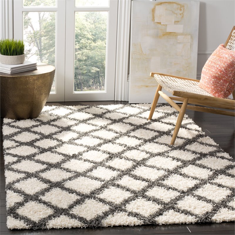 Safavieh Dallas 6' x 9' Shag Rug in Ivory and Gray