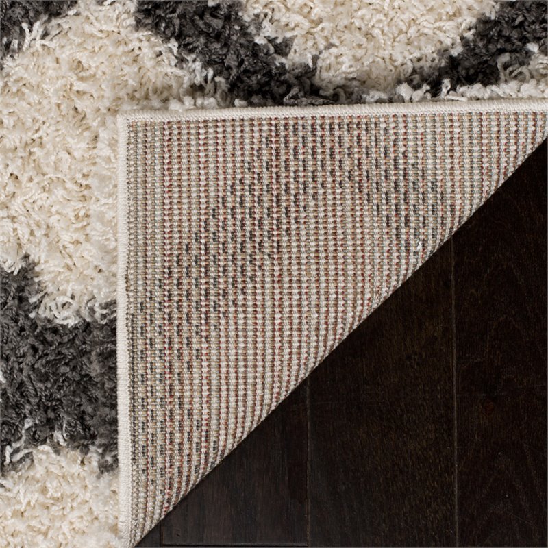 Safavieh Dallas 6' x 9' Shag Rug in Ivory and Gray