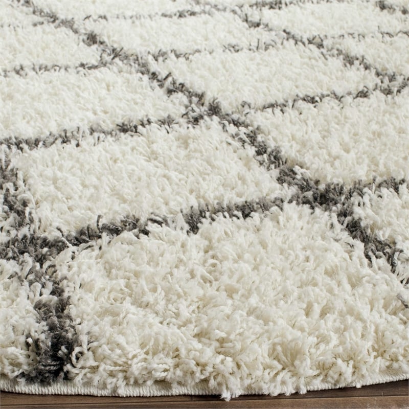 Safavieh Dallas 6' Round Shag Rug in Ivory and Gray