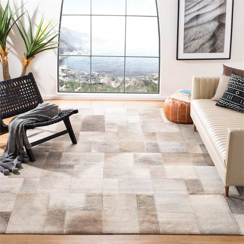 Safavieh Studio 5' x 8' Hand Woven Leather Rug in Gray and White