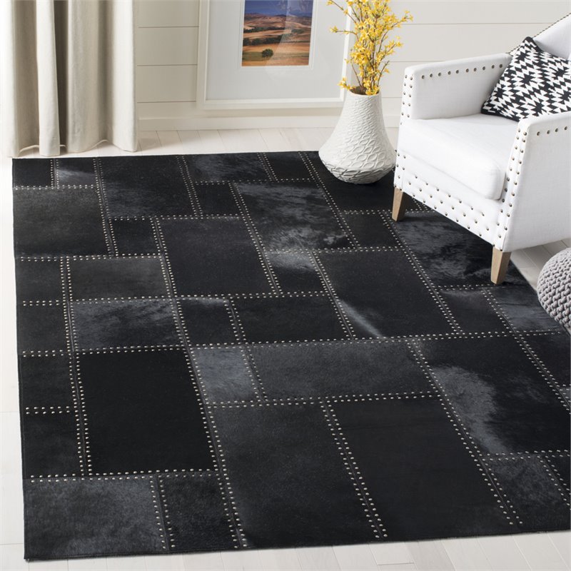 Safavieh Studio 8' x 10' Hand Woven Leather Rug in Black