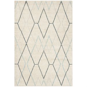 Safavieh Stone Wash 4' x 6' Hand Knotted Rug in Ivory and Blue