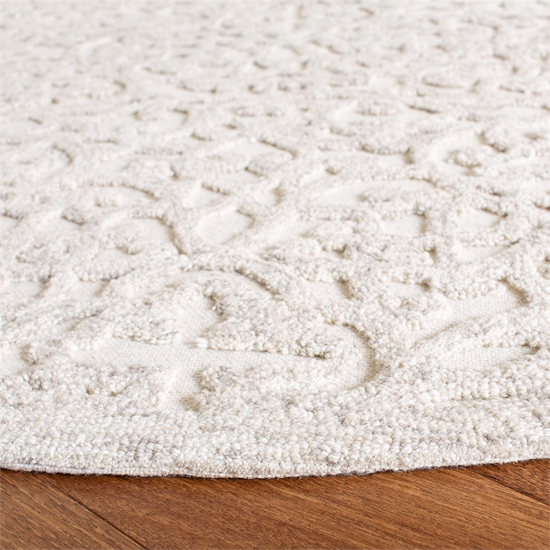 Safavieh Trace 6' Round Hand Tufted Wool Rug in Camel and Ivory