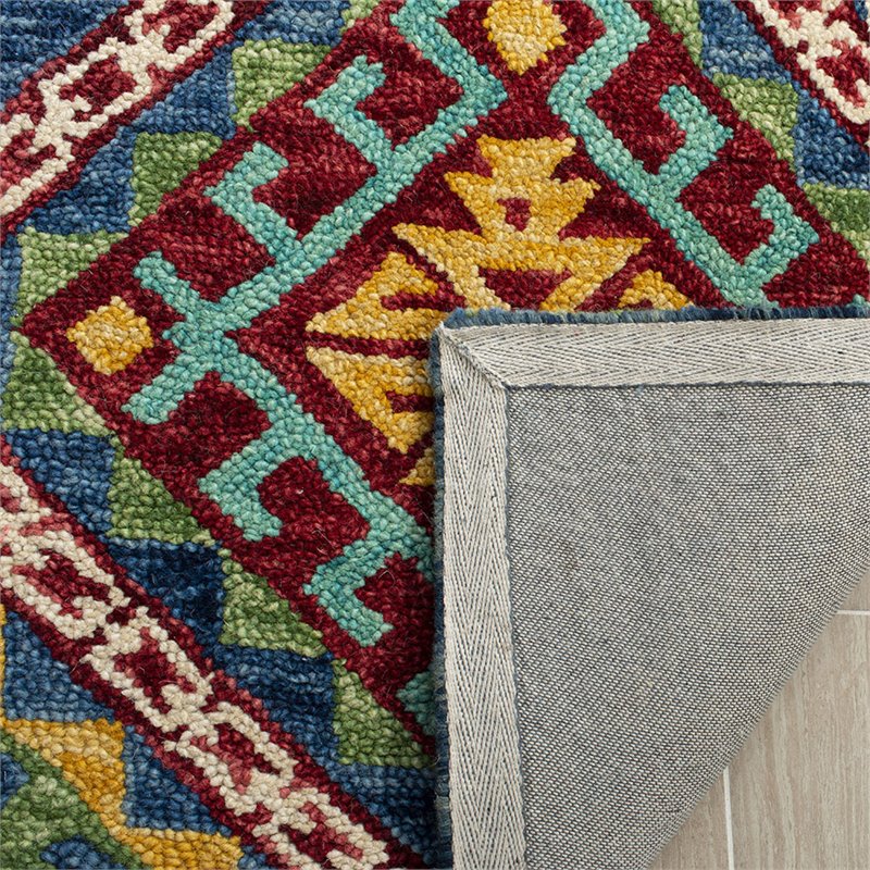 Safavieh Aspen 5' x 8' Hand Tufted Wool Rug in Blue