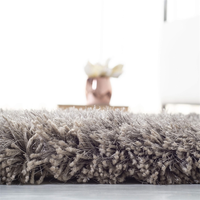 Safavieh Atlantic 4' x 6' Hand Tufted Shag Rug in Gray