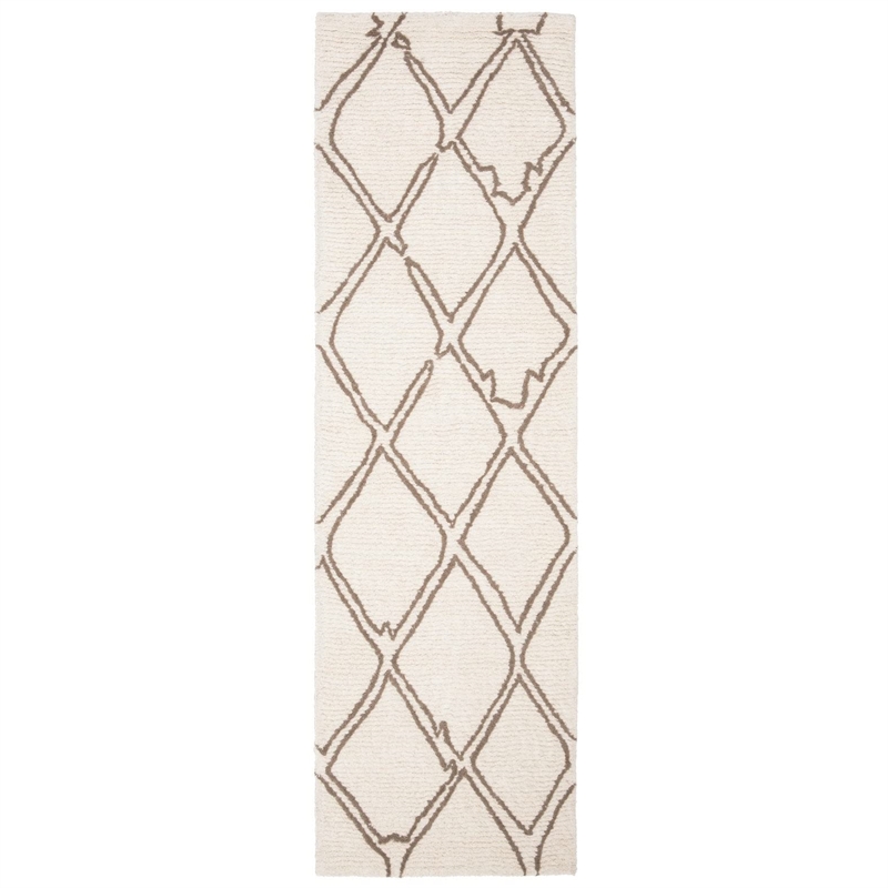 Safavieh Casablanca 8' x 10' Hand Tufted Wool Rug in Ivory and Black