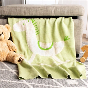 Safavieh Tater Trot Throw Blanket in Green