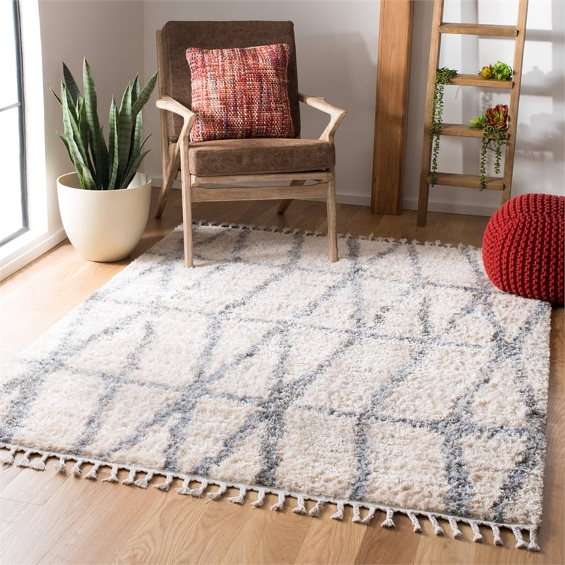 Safavieh Berber 8' x 10' Shag Rug in Cream and Gray