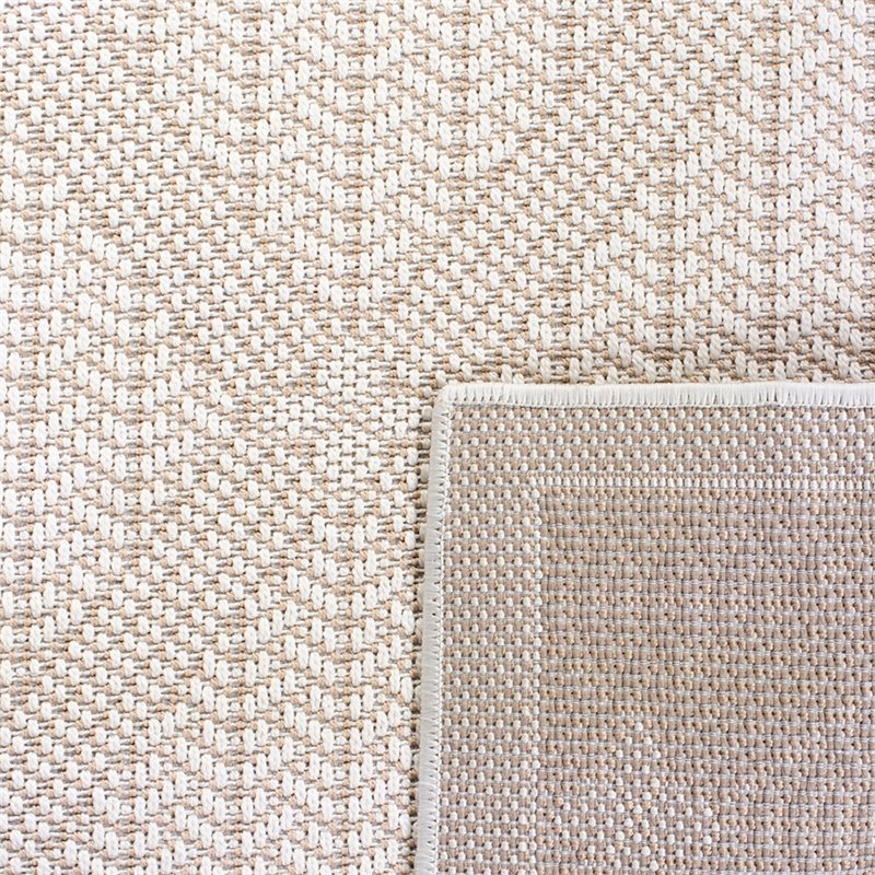 Safavieh Bermuda 4' x 6' Rug in Cream and Beige