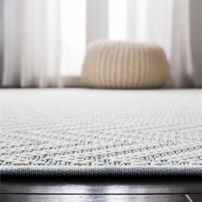 Safavieh Bermuda 4' x 6' Rug in Light Blue and Cream