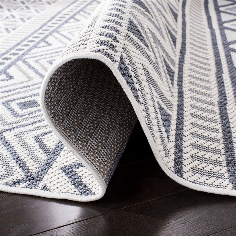 Safavieh Bermuda 8' x 10' Rug in Cream and Navy