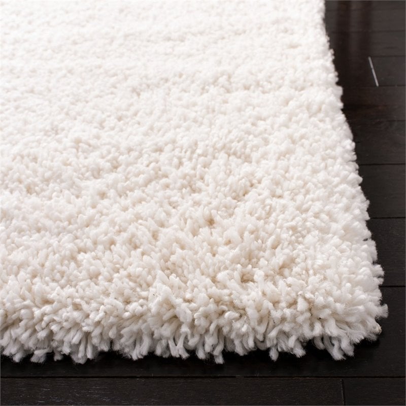 Safavieh Fontana 8' x 10' Shag Rug in Ivory