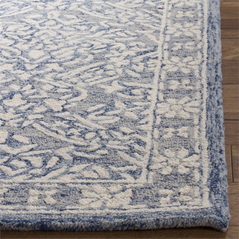 Safavieh Micro-Loop 5' x 8' Hand Tufted Wool Rug in Blue and Ivory