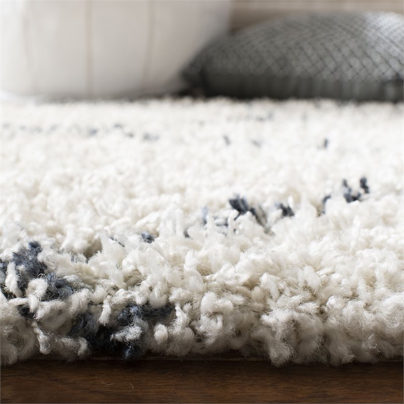 Safavieh Pro Lux 4' x 6' Shag Rug in Cream and Blue