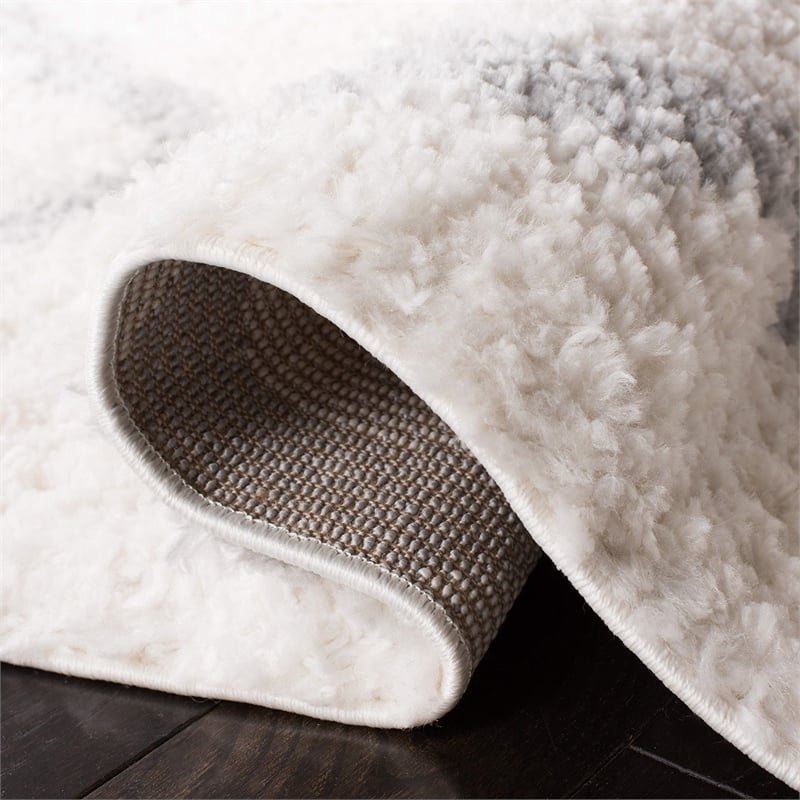 Safavieh Parma 4' x 6' Shag Rug in Cream and Gray