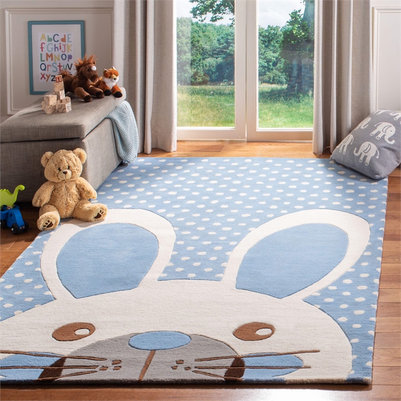 Safavieh 8' x 10' Hand Tufted Wool Rug in Blue and Ivory