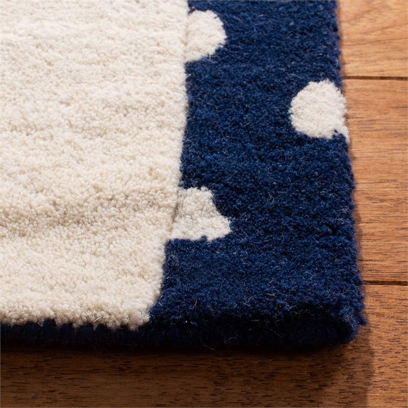 Safavieh 4' x 6' Hand Tufted Wool Rug in Navy and Ivory