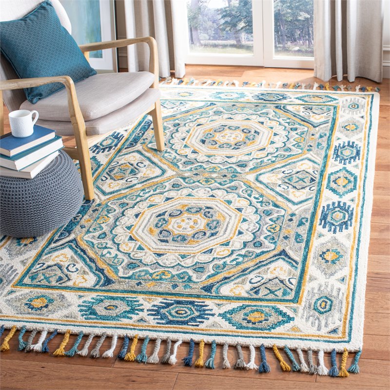 Safavieh Aspen 5' x 8' Hand Tufted Wool Rug in Ivory and Charcoal