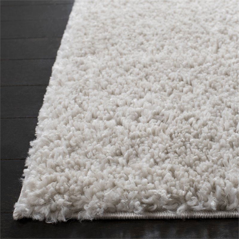 Safavieh August 3' x 5' Shag Rug in Beige