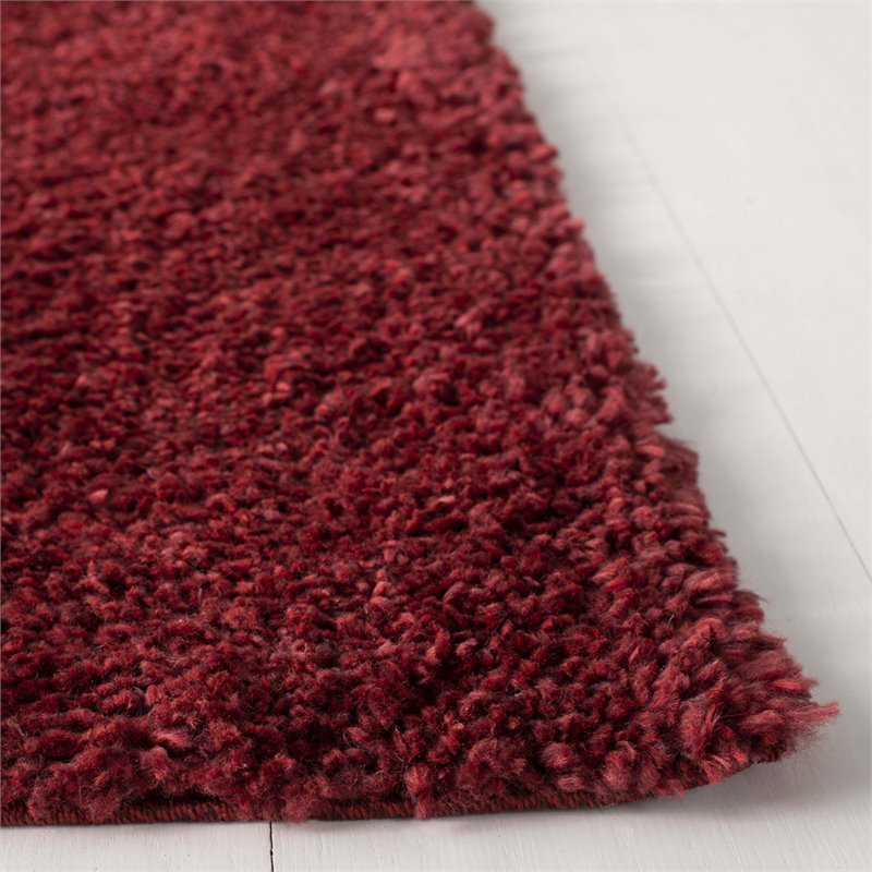 Safavieh August 4' x 6' Shag Rug in Burgundy