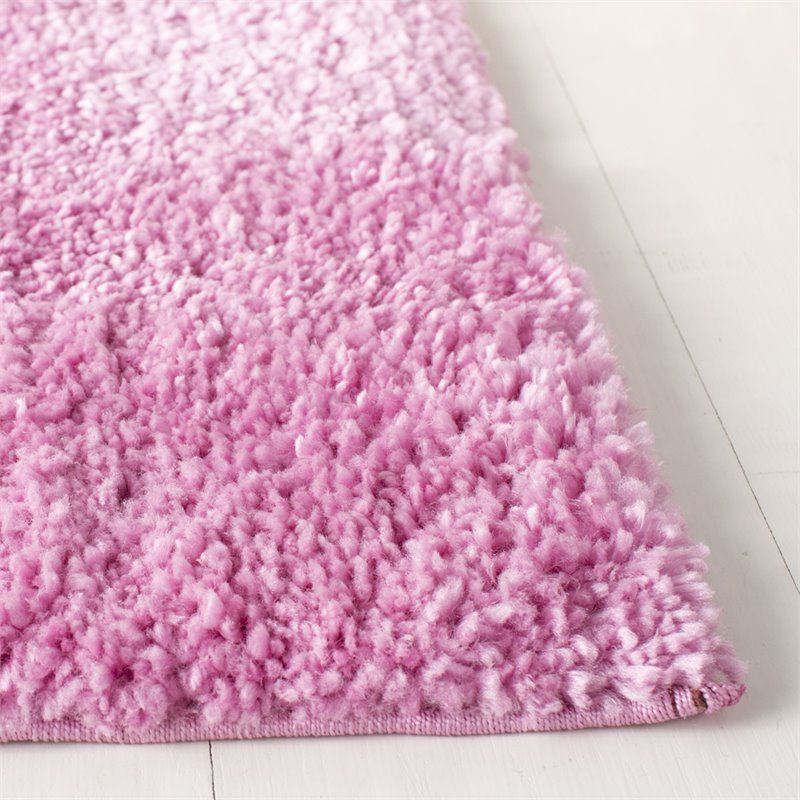 Safavieh August 6' x 9' Shag Rug in Pink
