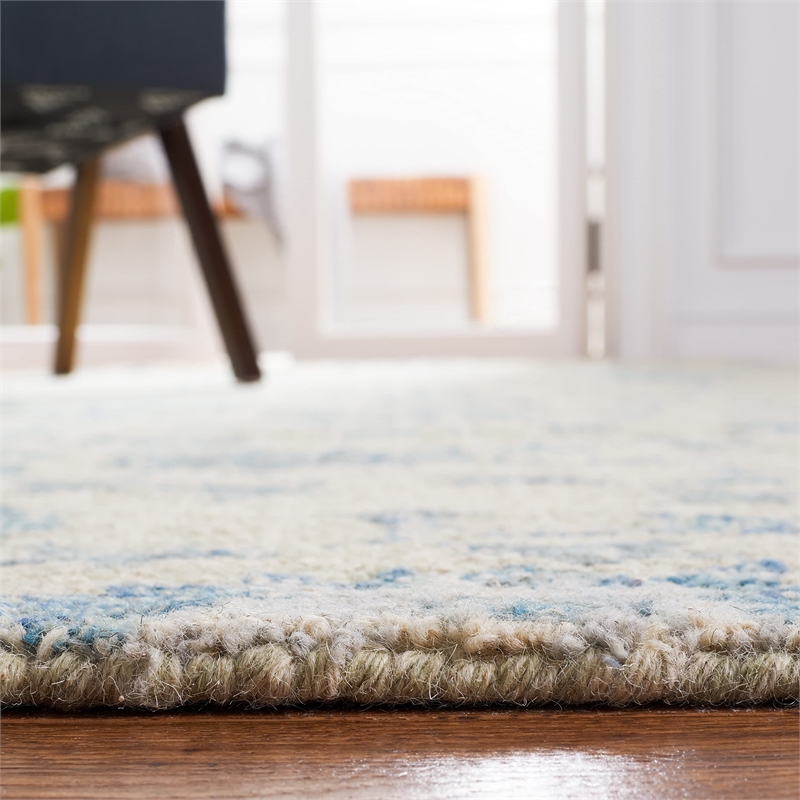 Safavieh Blossom 4' x 6' Hand Tufted Wool Rug in Silver and Blue