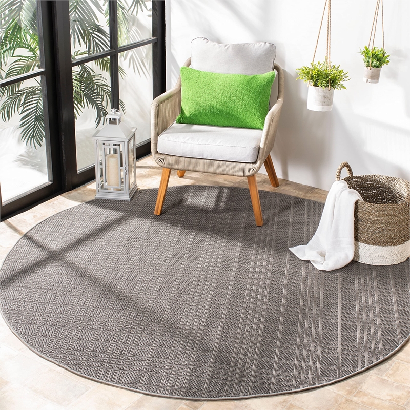 Safavieh Bermuda 8' x 10' Rug in Gray