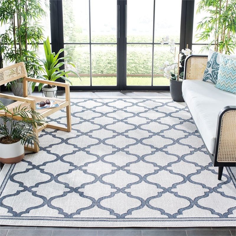 Safavieh Bermuda 8' x 10' Rug in Ivory and Charcoal