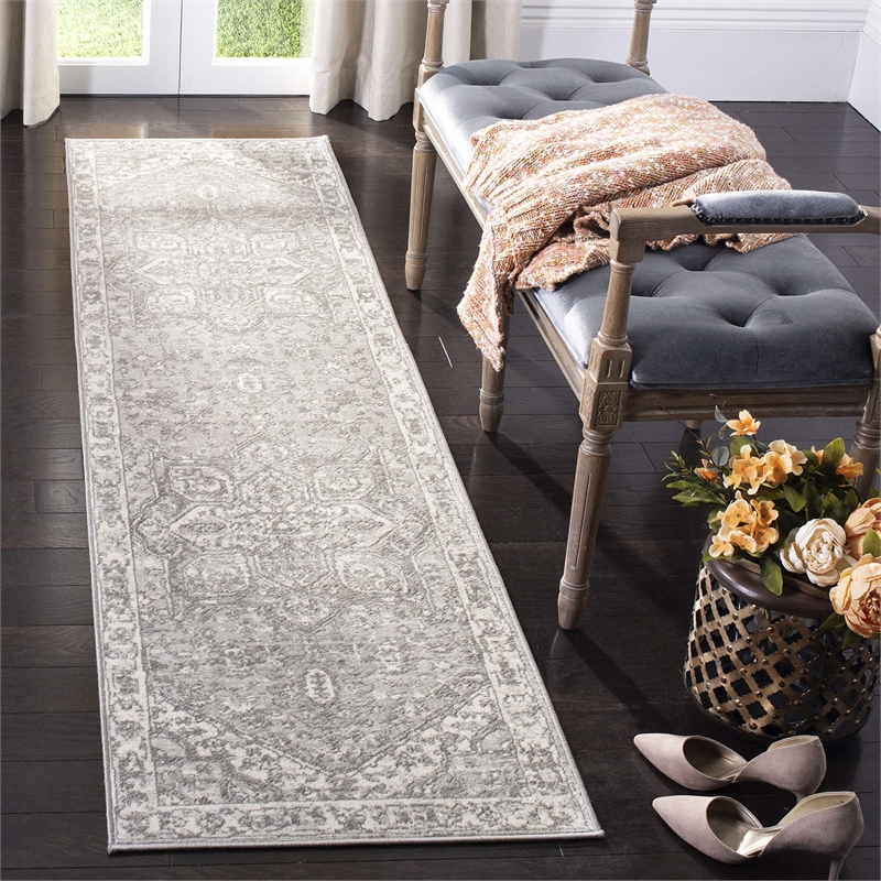 Safavieh Brentwood 2' x 6' Runner Rug in Cream and Gray