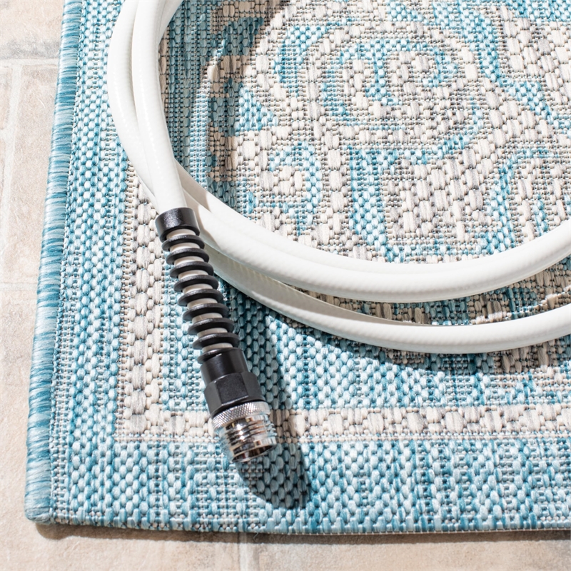 Safavieh Courtyard 5'3