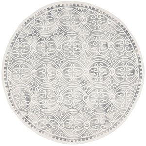 Safavieh Dip Dye 7' Round Hand Tufted Wool Rug in Silver and Ivory